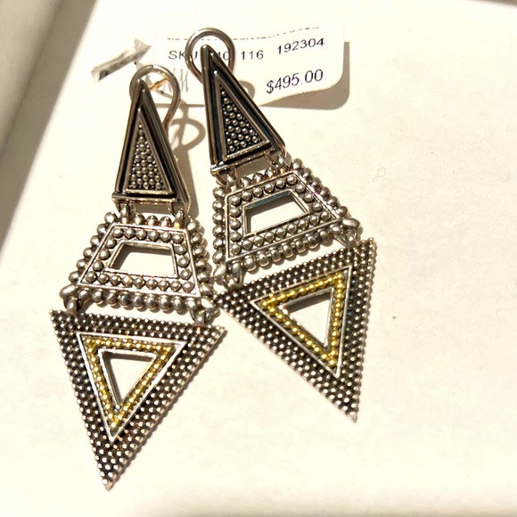 Neiman Marcus Signature Caviar Two-Tone Multi-Texture Pyramid Dangle Earrings - Picture 7 of 10